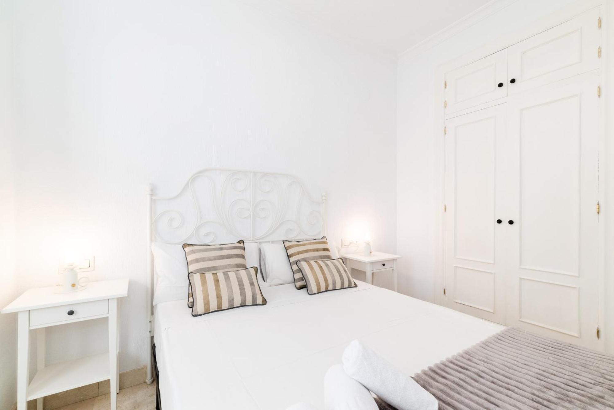 Apartamento Centro กรานาดา ภายนอก รูปภาพ